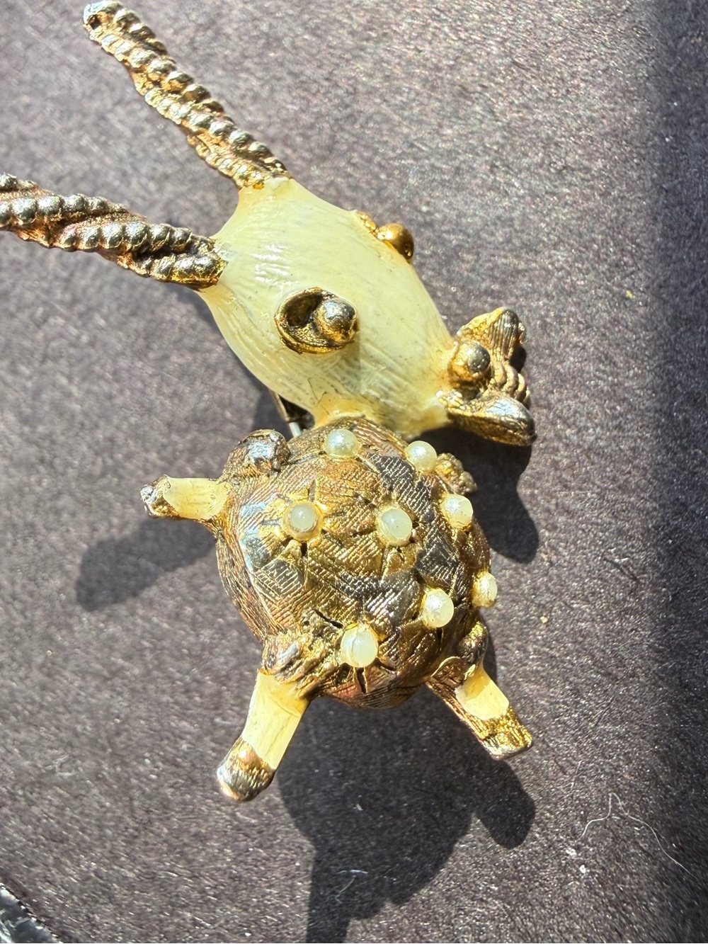 RARE Vtg Signed WEISS Antelope Goat Figural Brooch Enamel Faux Pearl Gold Tone